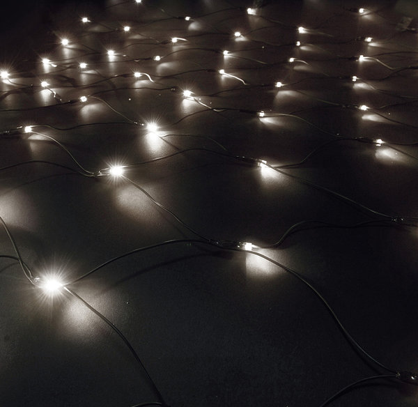 Sanifri home - Lichternetz 160 LED, für innen und aussen, warmweiß, 2m lang
